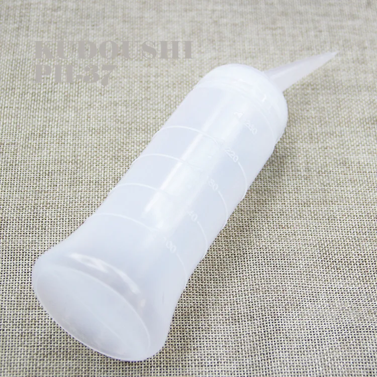 

2PCS Hairdressing Applicator Bottles Pointed Shampoo Bottle Plastic Professional Hair Spray With Scale Barbers Salon Tools