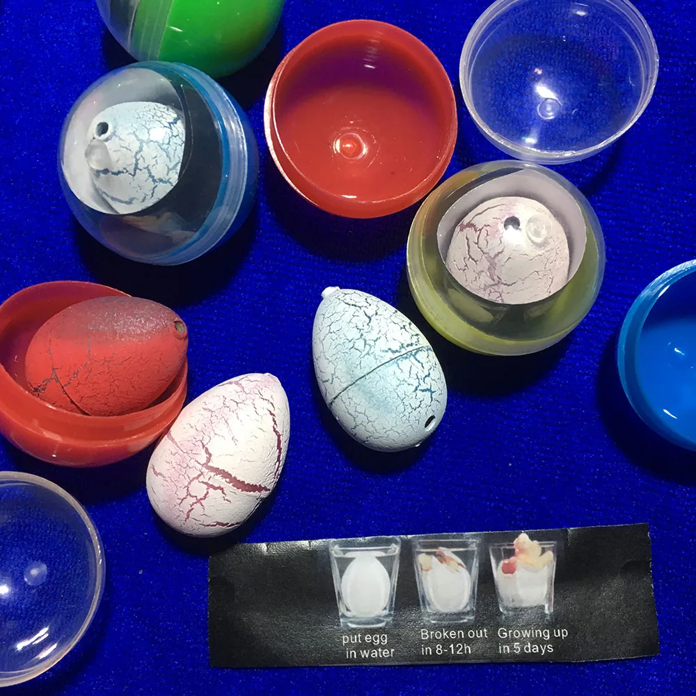 plastic capsule toy 3
