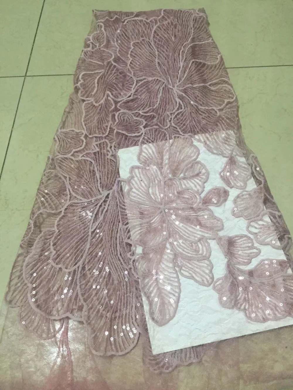 

Nigerian laces Fabric 2018 Light Pink African Peach Cord Laces Fabrics With Sequins High Quality Nigerian Lace For Wedding Dress