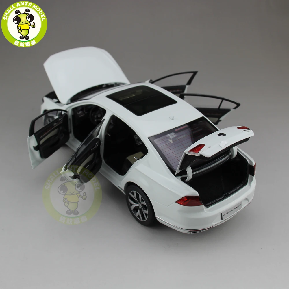 1/18 FAW Passat B8 Magotan литая под давлением Модель автомобиля игрушки День рождения девочки мальчика подарок коллекционирование, хобби белый