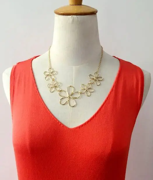statement flower necklace