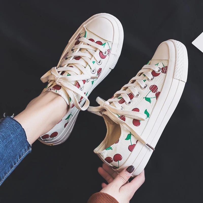 

Canvas Fashion Shoes Woman Spring New Fashion Printed Fruit Women Casual Shoes Flats Canvas Women Casual Shoes Sneakers S1-76