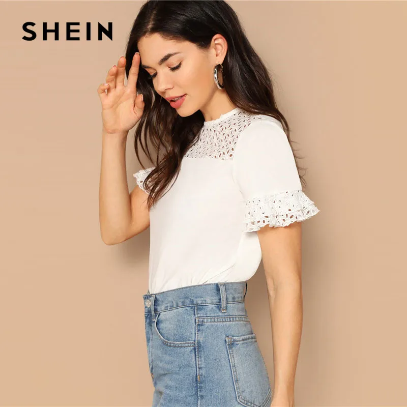 SHEIN الأبيض الليزر قطع إدراج كشكش صفعة عارضة المحملة 2019 الصيف عارضة النساء الجوف خارج أنيقة الحد الأدنى التي شيرت قمم