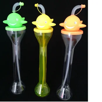 

factory sale shaped tea long necked plastic 600ml yard fashion color transparent creative Straw water bottle with whale carton