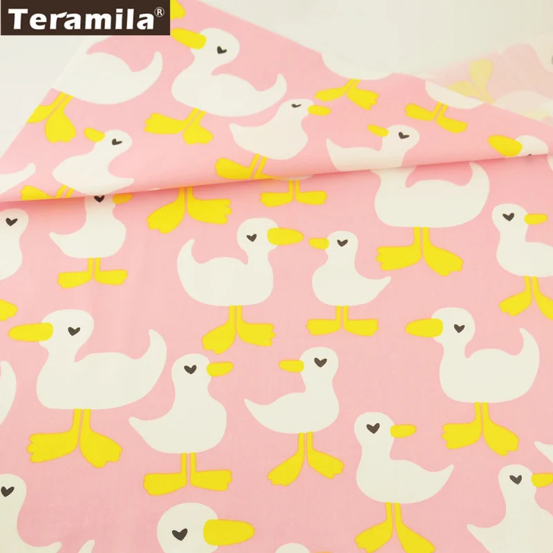 Teramila Fabric Pink 100% Cotton Twill Fat Quarter Material Bed Sheet Patchwork Sewing Printed Cartoon Duck Design Decoration CM | Дом и сад