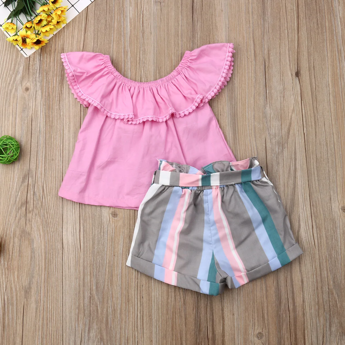 Pudcoco/Летняя одежда для маленьких девочек; однотонные топы с открытыми плечами и рюшами; короткие штаны в полоску; комплект из 2 предметов; повседневная одежда