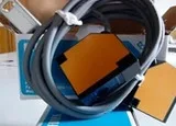 

FREE SHIPPING A3T-3MX Photoelectric sensor