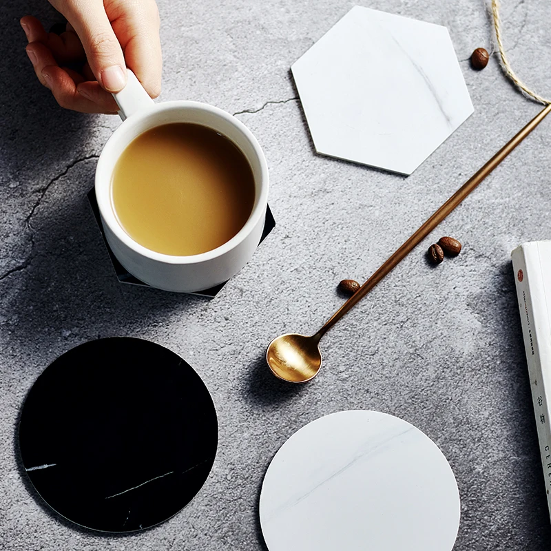 PVC الرخام نمط شرب كوستر القهوة كأس حصيرة سادة الشاي طاولة طعام الأسود الأبيض المفارش الوقايات ديكورات منزلية لحفل الزفاف 1 pcs