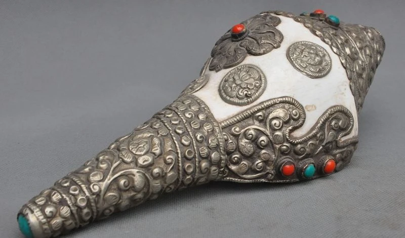 

Old Tibet Shell Inlay Tibetan Silver Turquoise coral eight treasures Bugle Conch