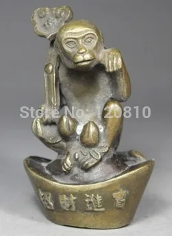 

CHINESE COPPER HANDWORK MONKEY BRING IN WEALTH AND TREASURE STATUE