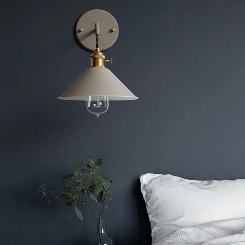 Billig Moderne einfache eisen wand lampe land home deco wand licht LED mit 7 farben für schlafzimmer wohnzimmer restaurant cafe shop gang