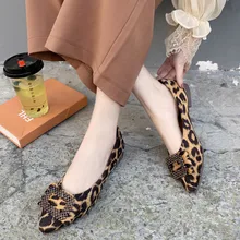 Женская обувь на плоской подошве; коллекция года; леопардовые водонепроницаемые мокасины на плоской подошве; повседневные женские туфли на плоской подошве с острым носком и стразами; chaussures femme