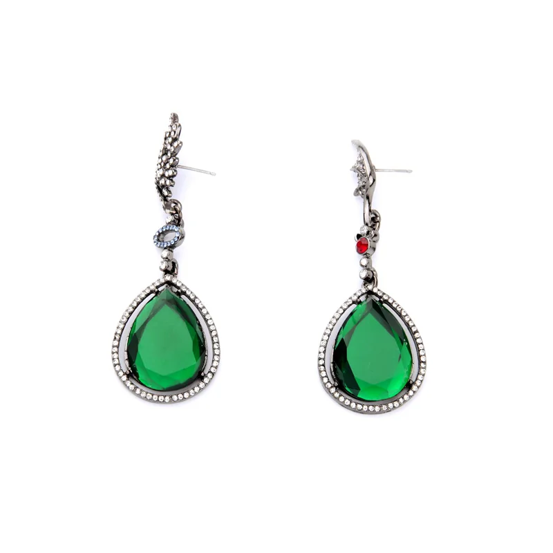 Orecchino Asimmetrico Verde Waterdrop Moda Donna Orecchini Pendenti Stile Rock Accessori Orecchio Cool Dichiarazione