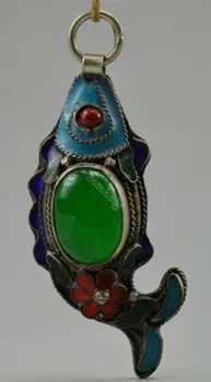 

Exquisite Chinese Collectible Decorate Old Tibetan Silver Inlaid with Artificial Green Jade Cloisonne Flower Fish Pendant