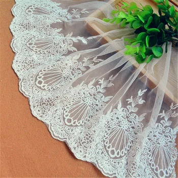 

2016 New 3 yards / pack 100% cotton mesh embroidered lace trim off white Soft lace fabric width 23cm SK90180 wholesale