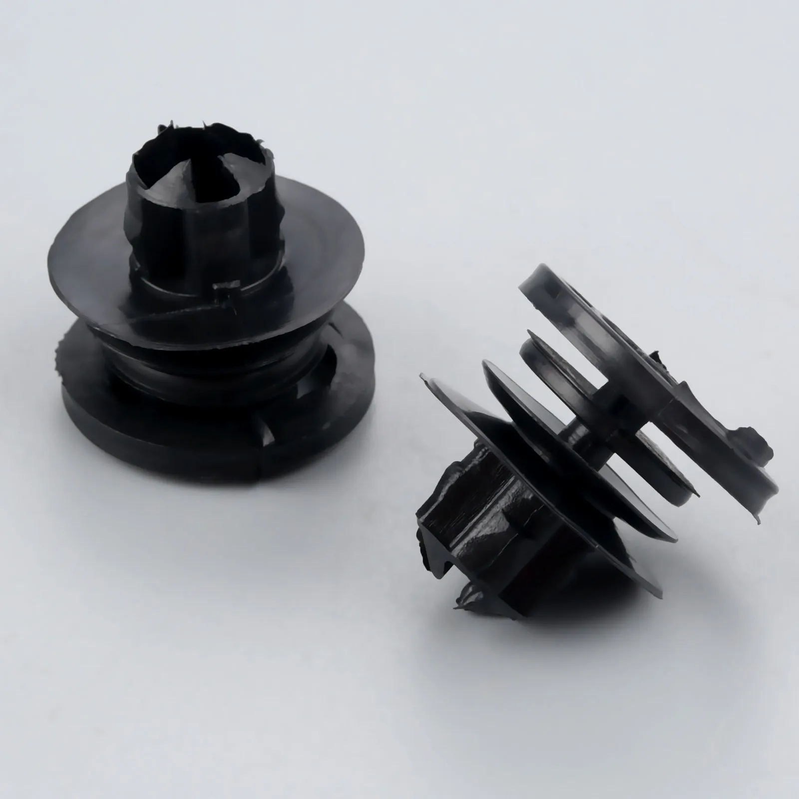 6Q0868243 клипса обшивки двери