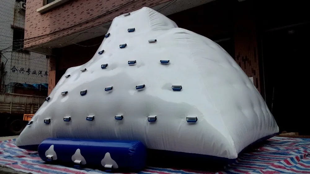 inflatable water rock climbing wall (9)