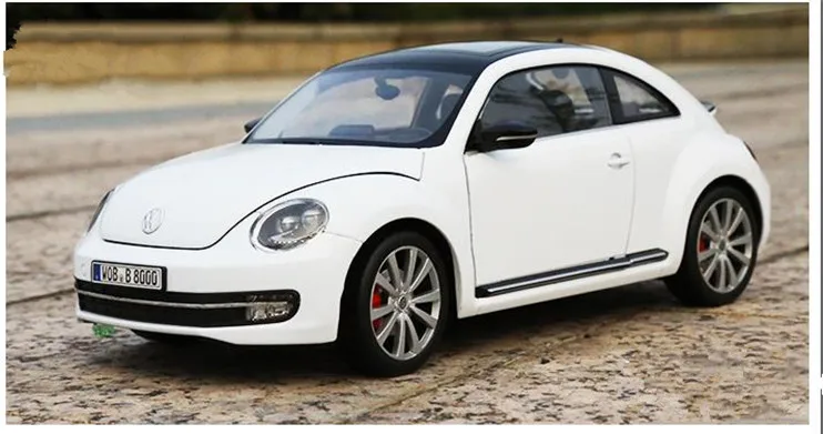 1:18 передовая игрушка из сплава, 2013 Volkswagen Новая коллекция Beetle Модель литья под давлением металлическая модель игрушечного автомобиля - Цвет: Белый