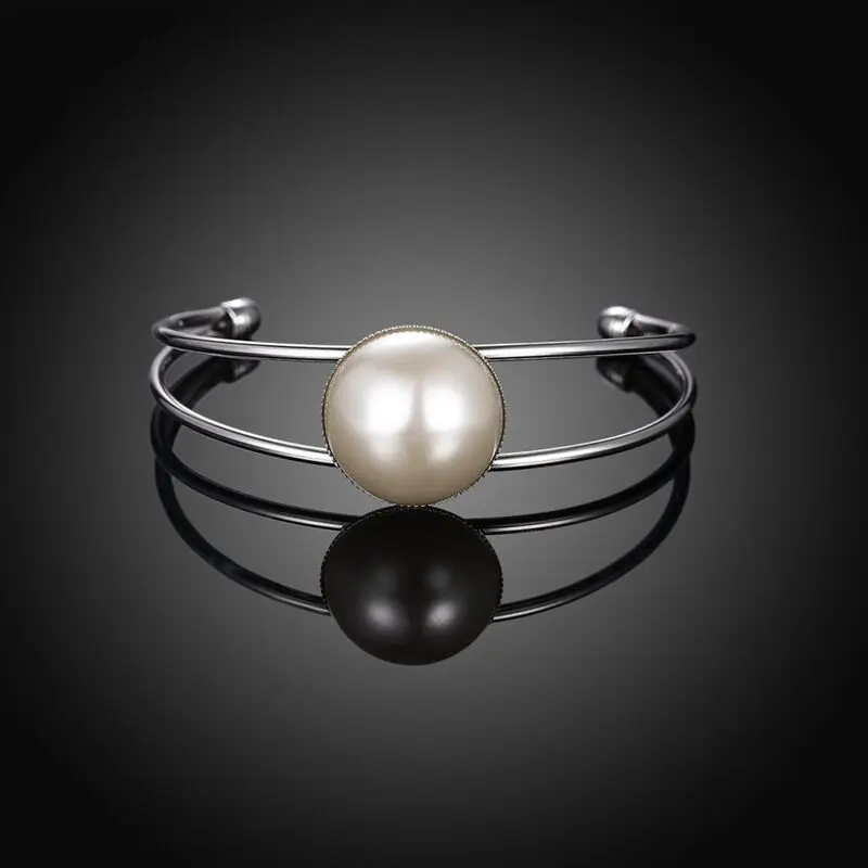 New European-American Pop Pearl Jewelry Fashion Women's Ring Titanium Steel Zircon Festival Gifts Simple and Elegant Personality |