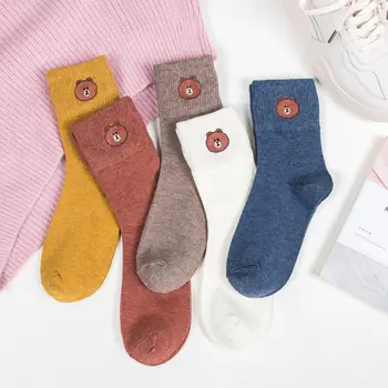 

1 pair / Batch Autumn And Winter New Cartoon Solid Color Tube Socks Embroidery Bear Fashion Cute Ladies Cotton Socks