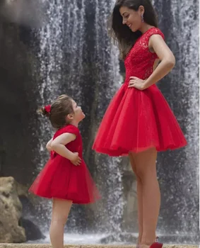 

Hot Sale Red Short Mother And Daughter Prom Dresses Party Dress Cheap Applique Lace Keyhole Formal Holiday Gownslx
