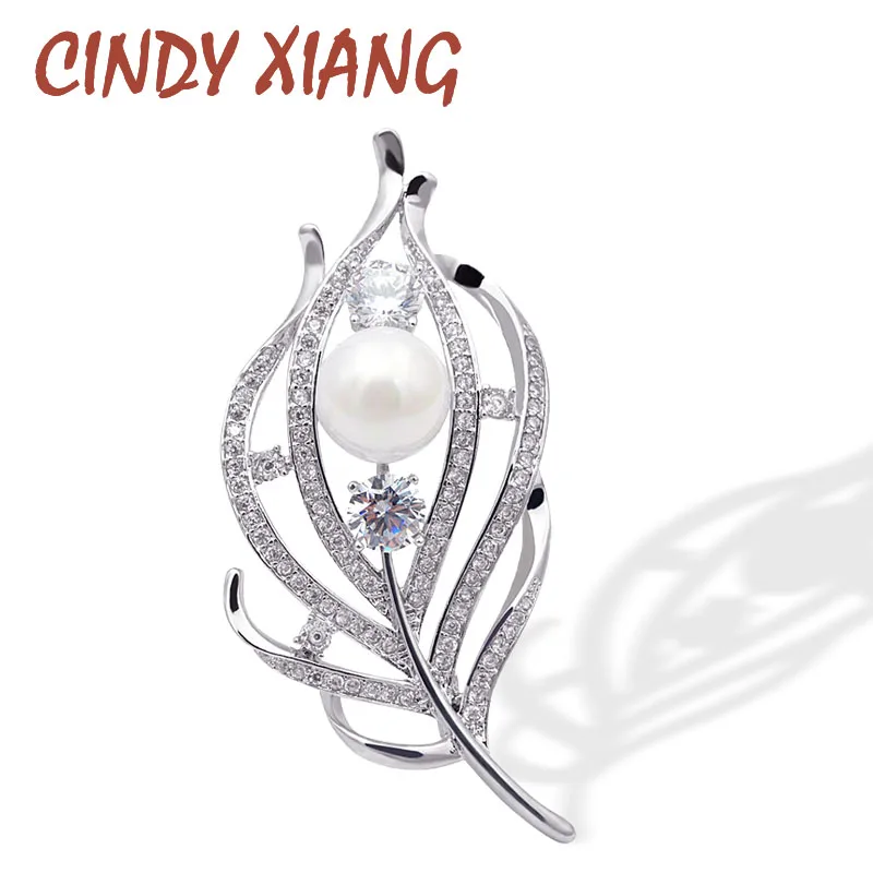 

CINDY XIANG New 2018 Zircon Feather Brooches for Women CZ Elegant Coat Suit Accessories Copper Pin High Quality Luxury Corsage