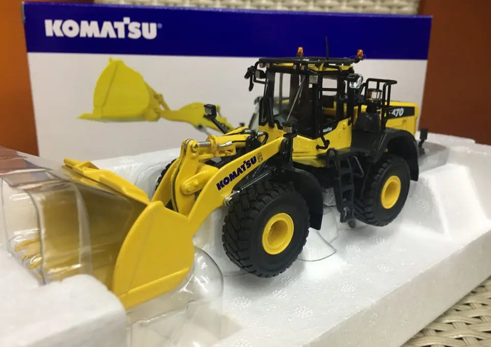 Универсальный Автопогрузчик Komatsu WA 470 8 масштаб 1:50 литье под давлением модель