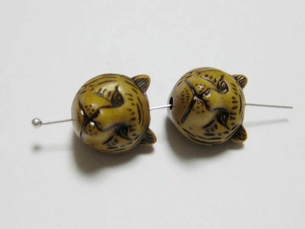 

50 Coffee Acrylic Leopard Head Beads 15mm (Double side)
