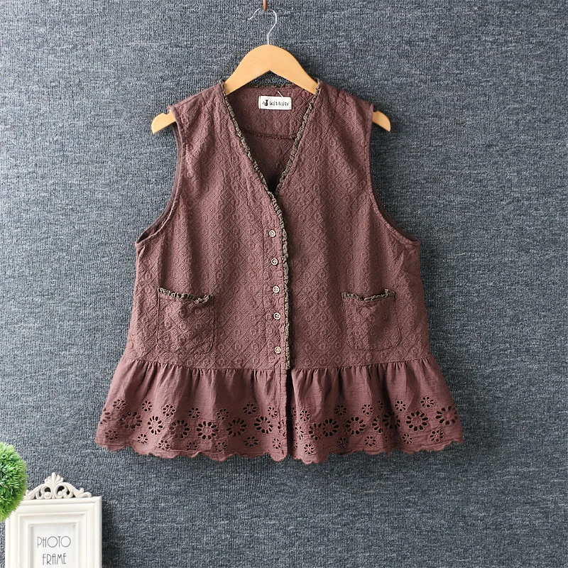 

Women Casual Outerwear Sweet Mori Girl Crochet Embroidery Vest Coat Hippie Boho Loose Waistcoat Abrigo Mujer Casual Novelty Tops