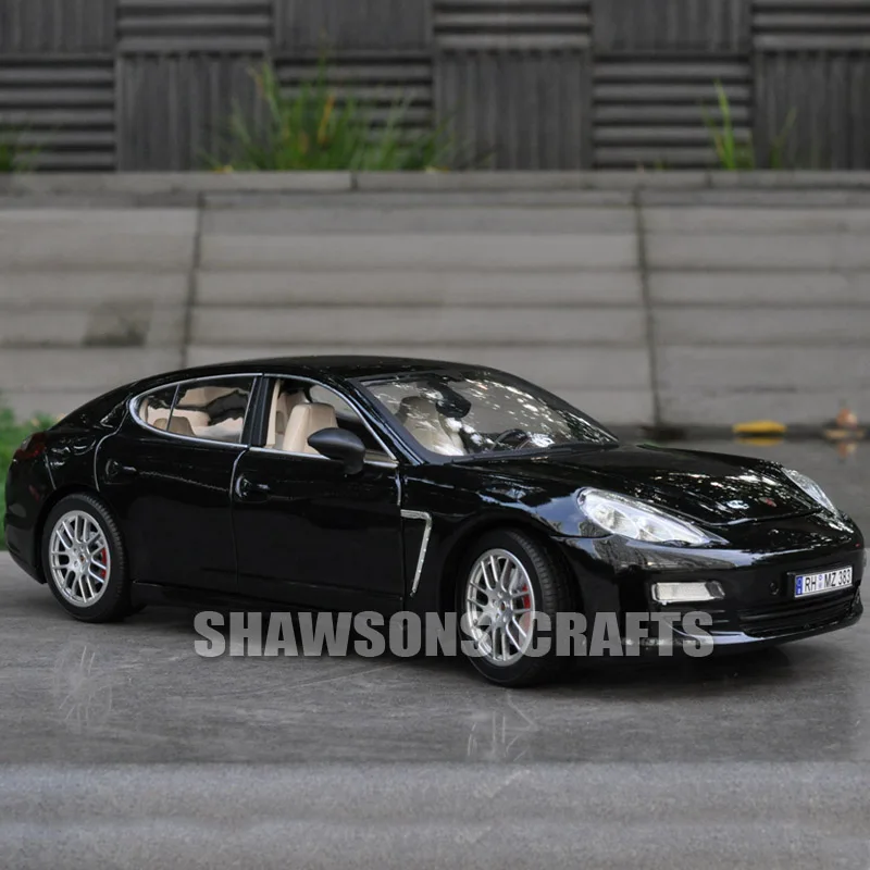 

Diecast Metal Car Model Toys 1:18 Panamera Alloy Miniature Replica Collection