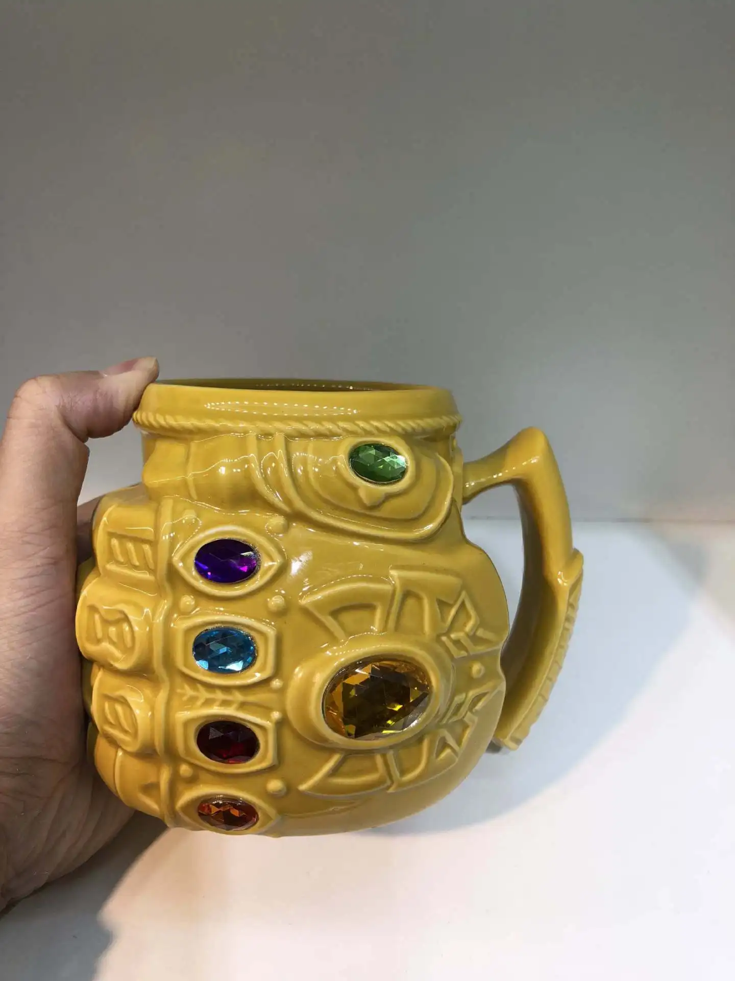 Перчатки Таноса кружка мультфильм Бесконечность перчатки чайная чашка супергерой фигура чашка 350 мл