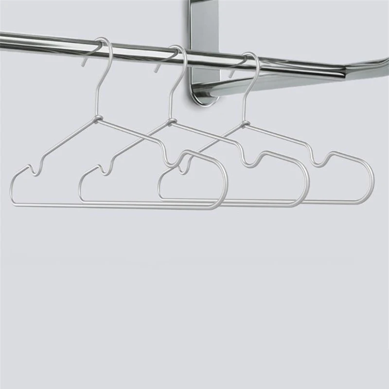 8pcsLot Xiaomi HL Metal Drying Racks Home Seamless Hanger Anti-slip Clothing Hanger Anti-rust Windproof Clothes Rack (5)