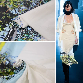 

One-sided orientation of real silk fabric with cool and beautiful digital printed silk cotton fabric in summe