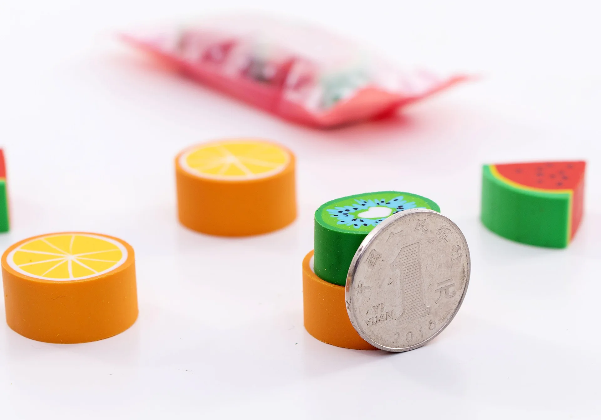 3 шт. креативные фрукты конфеты стиль резиновый ластик для карандаша студенческий приз кавайные канцелярские школьные принадлежности материал Эсколар ластики