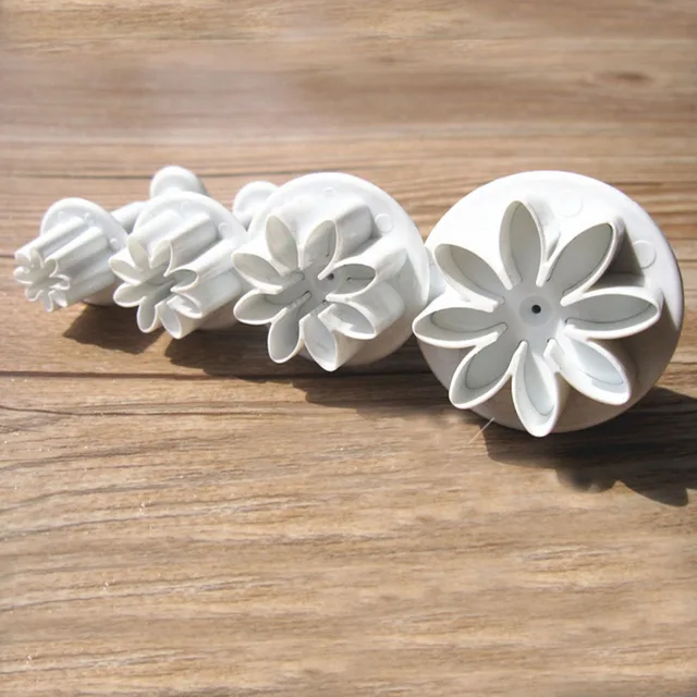 4pcs Set Daisy Flower Cookie Sunflower Plunger Cake Decorating Tools 4pcs Set Daisy Flower Cookie Sunflower Plunger Cake Decorating Tools Cupcake Kitchen Fondant Accessories Mold Stand