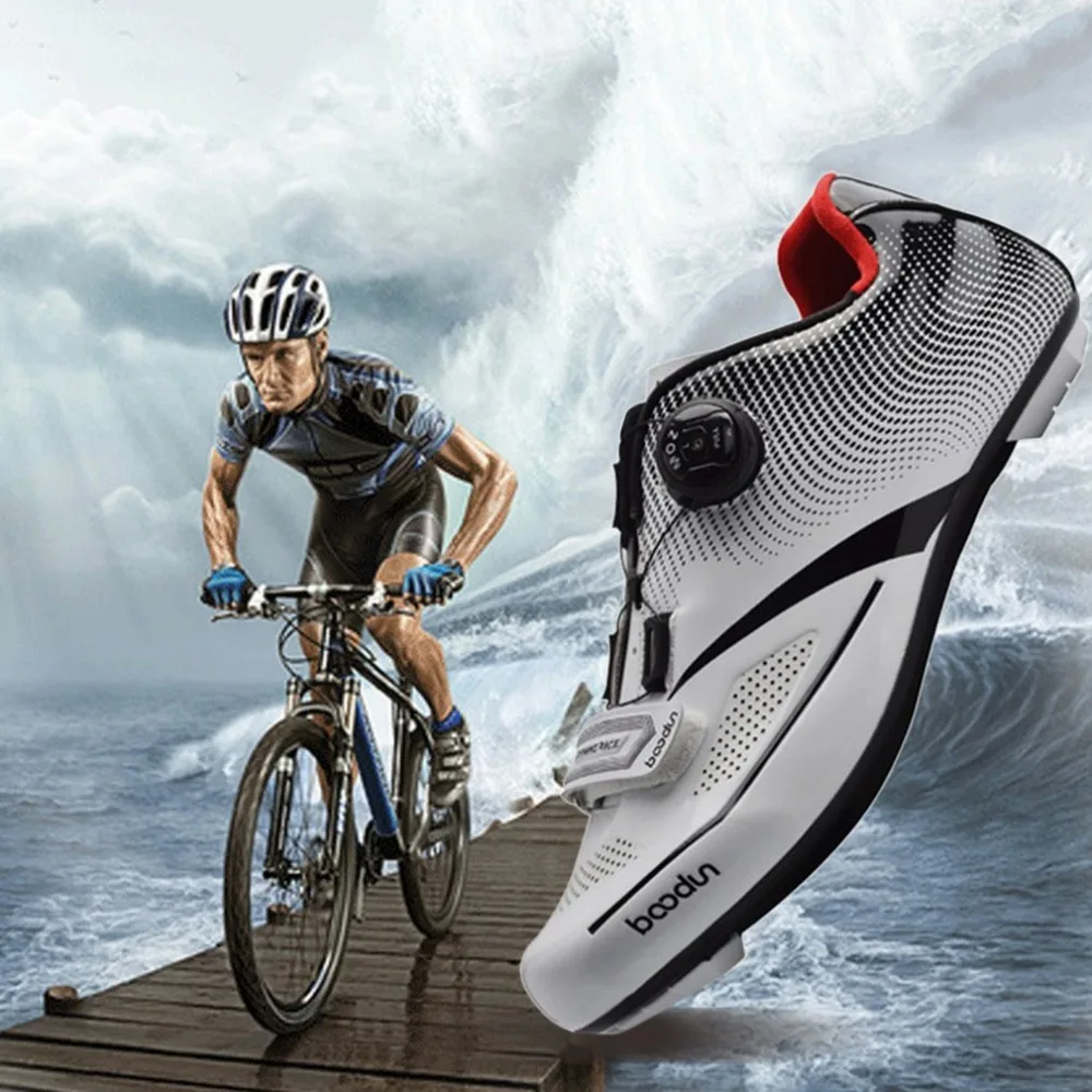 

Cycling Shoes men new 2018 Breathable Soft Mtb Shoes Men Bicycle Self-locking sports Mountain Bike Shoes