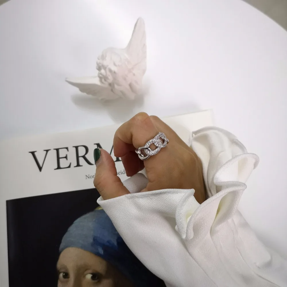 8770219119_2113301229