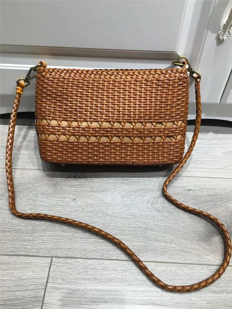 

DIOLEVY Brand Womens handmade genuine Leather weaved Crossbody Bag hand Weave Small Shoulder Bags Messenger Bag
