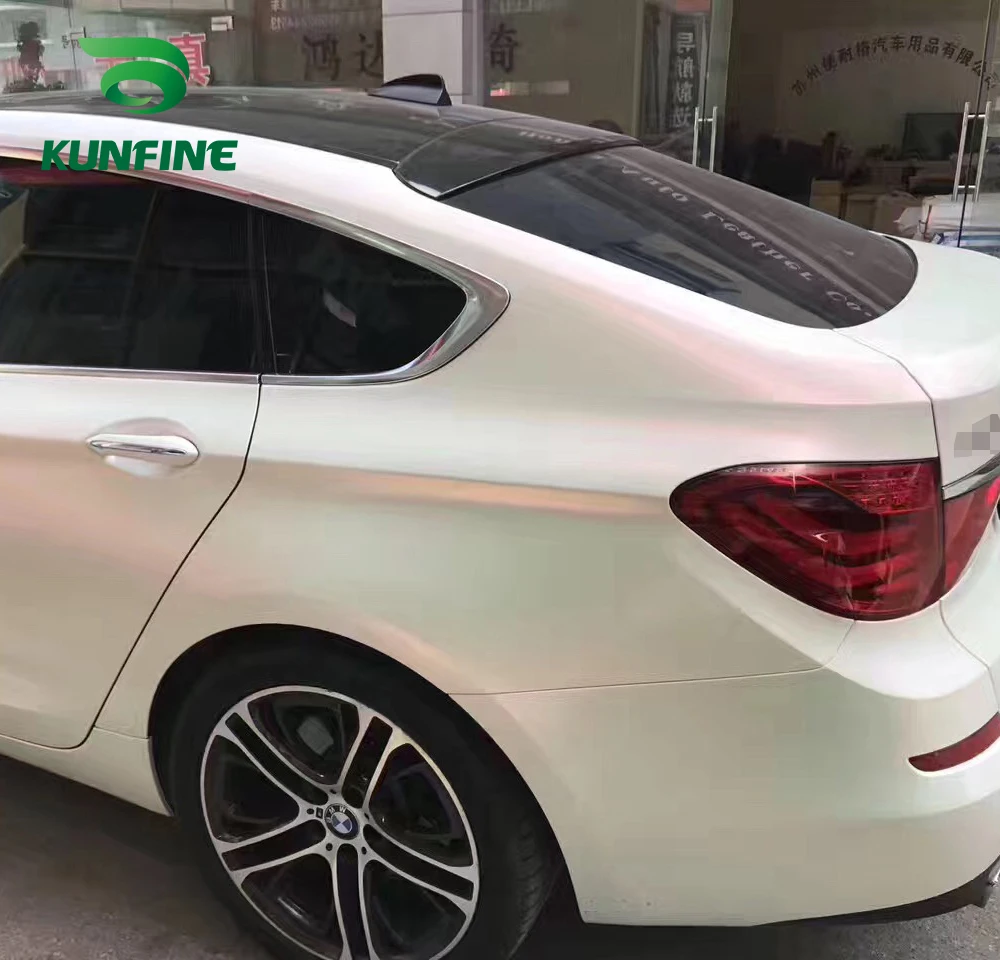 Car Vinyl film Body Sticker Car sticker Gloss White to red (2)