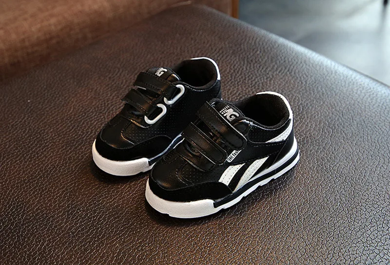 Kids Sneaker detail 3