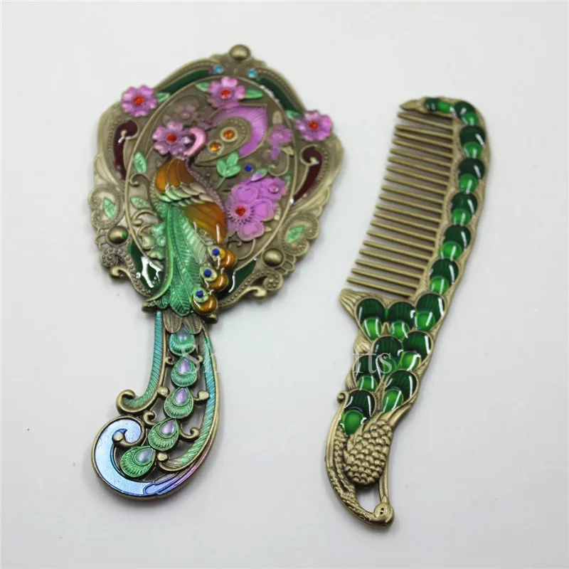 

Valentine's Day Gifts Peacock Design with Comb New Fashion Handle Mirror