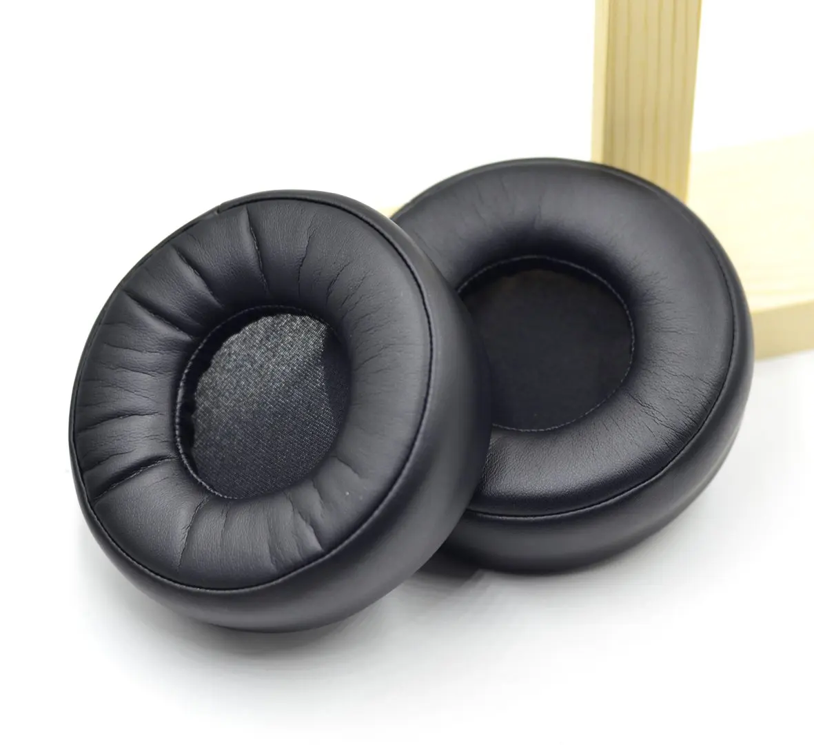 Replacement Black Ear Pads Cushion Cover Pillow for SteelSeries Siberia 650 Gaming Headset Headphone