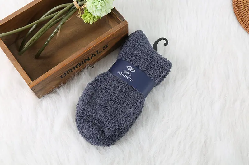Warm Men Middle Socks Solid Color Super Soft Male Socks Carpet Floor Socks High Quality Coral Fleece 2019 Man Clothing Thickening (8)