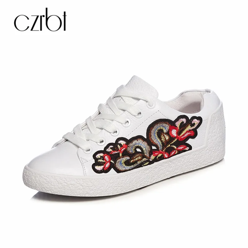 

CZRBT 2018 Spring Autumn Women Flats Genuine Leather Handmade Embroider Shoes Lace-Up Round Toe White Casual Women Flats