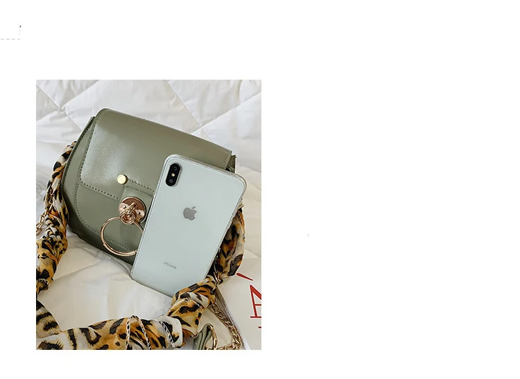 10768778918_1228986770