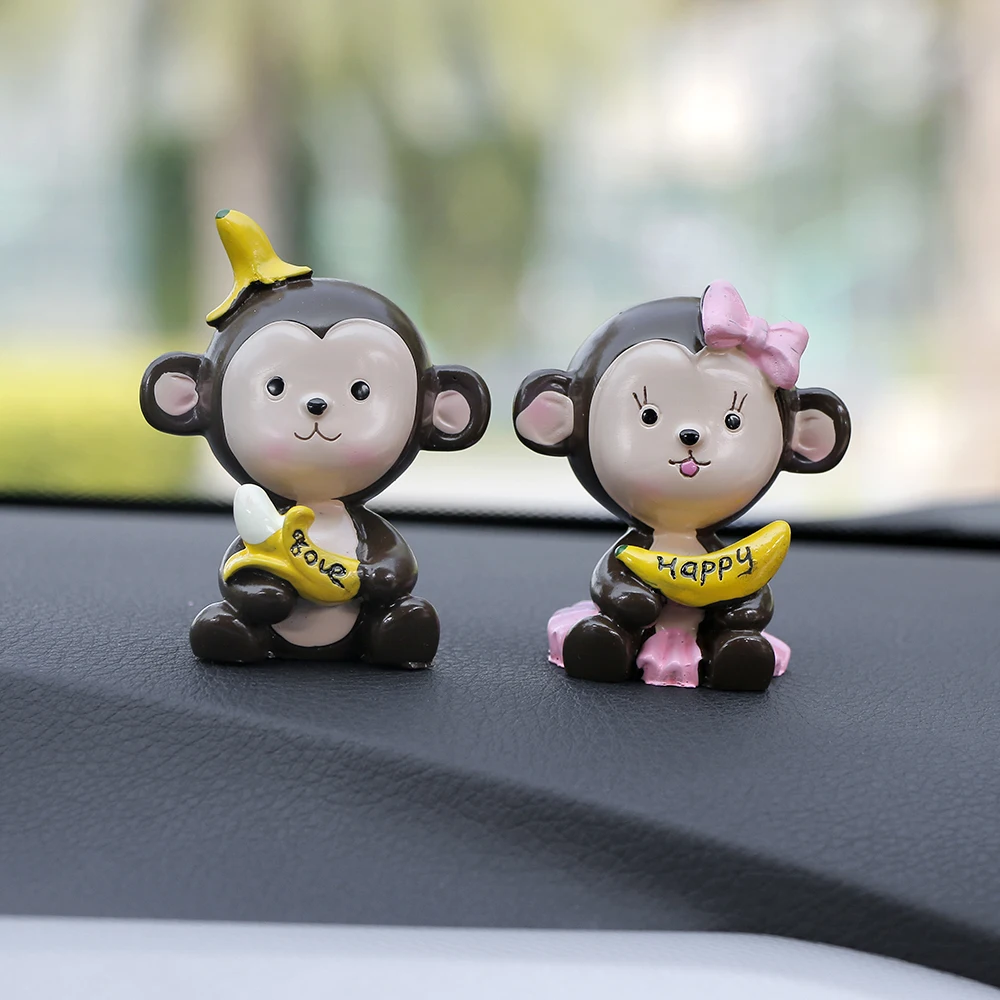 

2pcs/set Creative Resin Banana Monkey Dolls Craft Car Ornaments Auto Interior Cute Monkey Animal Figure Decor Gifts Car-Styling
