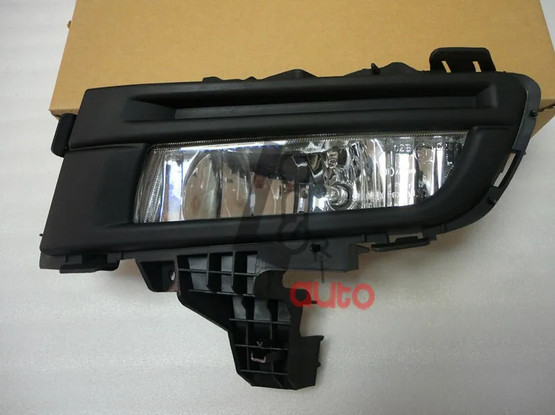 

Driver Side Replacement Fog Light For 07-09 Mazda 3 4DR BAP151690C Fog Lamp