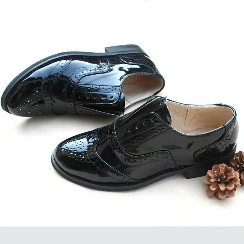 Женские туфли-оксфорды из натуральной лакированной кожи; женская кожаная обувь на плоской подошве на шнуровке; Женская обувь в британском стиле Bullock