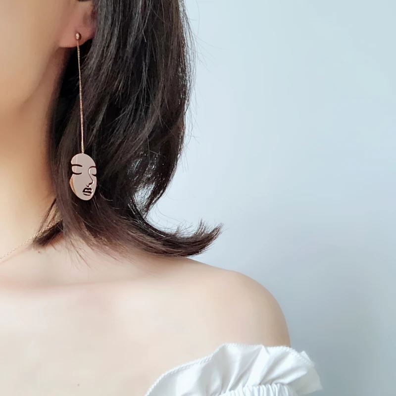 

YUN RUO 2018 New Arrival Fashion Ins Style Punk Face Stud Earring Line Rose Gold Color Woman Gift Titanium Steel Jewelry No Fade