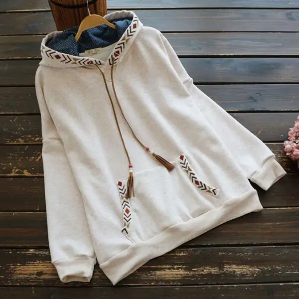 

Autumn Tassel Solid Cotton Velvet Hooded Hoodies Women Ethnic Geometric Embroidery Long Sleeve Sweet Front Pockets Hoodies AF748
